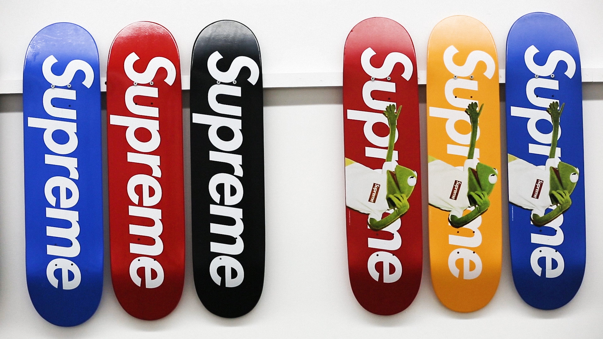 Resultado de imagem para skate deck supreme wallpaper
