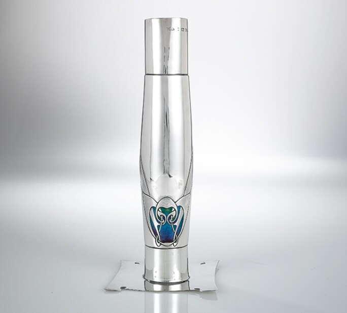 design-knox-cymric-vase-2024.jpg