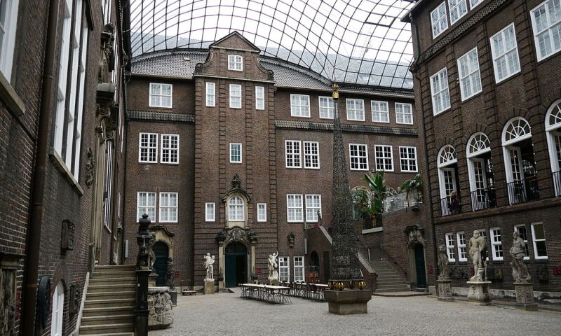 Hamburg_Museum_Interior