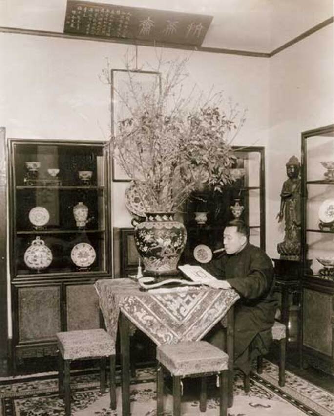 hk-playthings-edward-t-chow.jpg