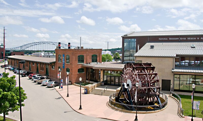 RiverMuseum_Exterior_Dubuque