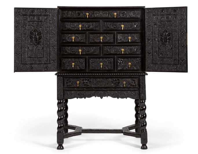 ebony-black-gold-1.jpg
