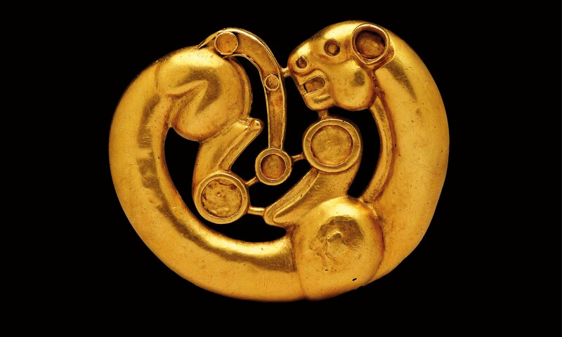 Gold plaque in the shape of a coiled panther from the Siberian collection of Peter the Great