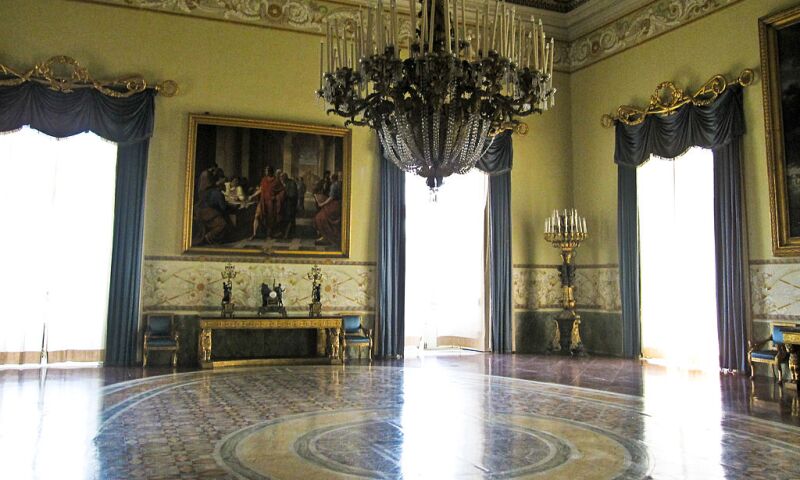 Mus_Capodimonte_Interior_Naples.jpg