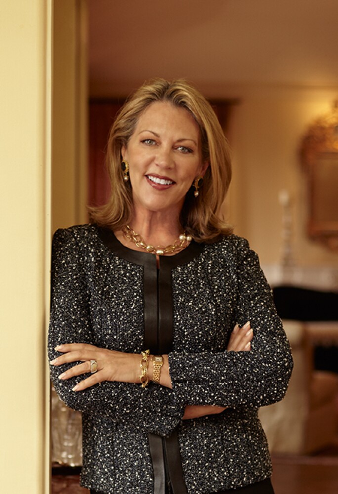 suzanne-tucker-portrait-michal-venera.jpg