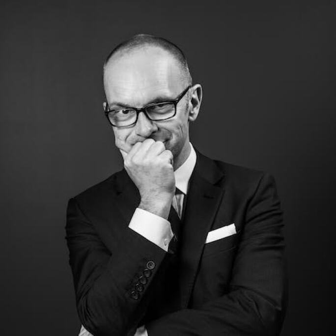 Simon Collins 500x500.jpeg