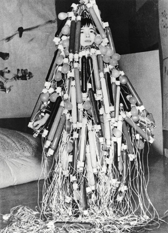 gutai-tanaka-electric-dress.jpg