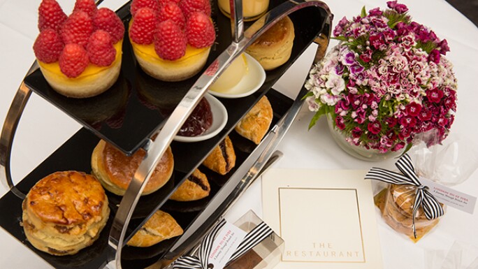 cafe-cream-tea-640.jpg