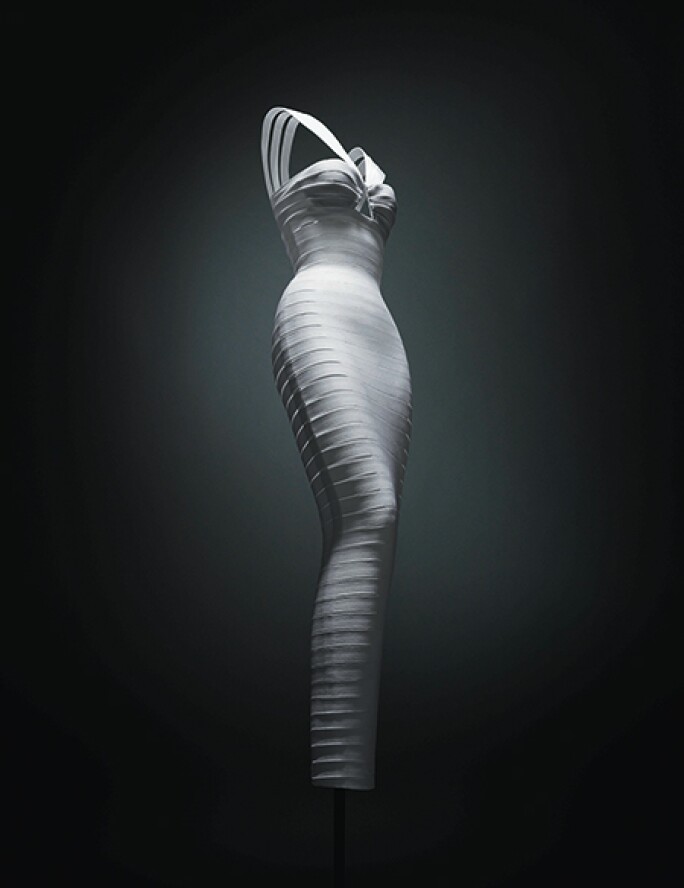 heavenly-bodies-fashion-exhibitions-mag-access-body3.jpg
