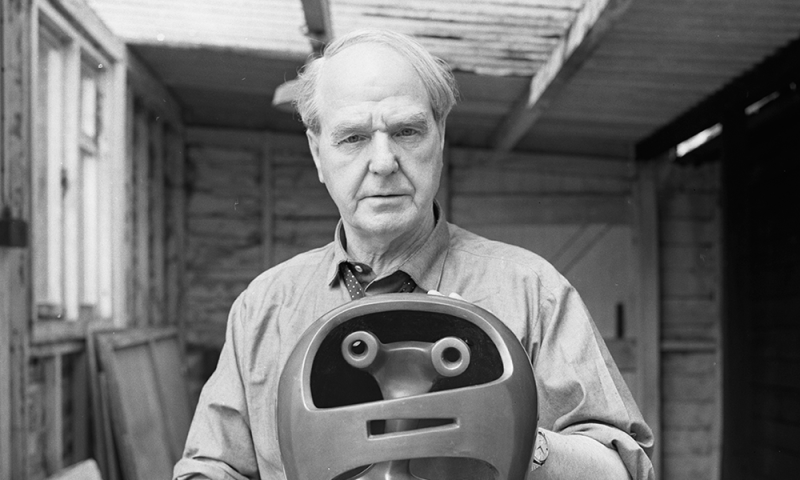 Henry Moore Helmet Head.jpg
