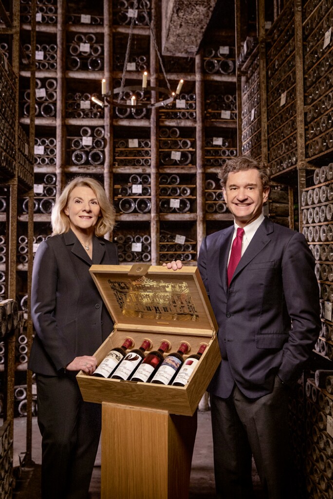 château-mouton-rothschild-versailles-celebration-cases-3.jpg