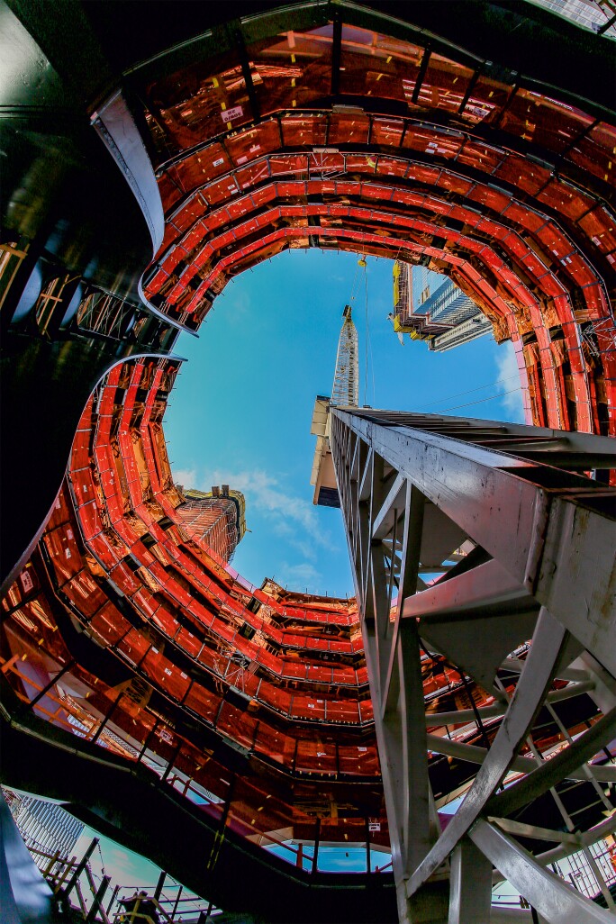 Heatherwick-Vessel-Interior-View-courtesy-of-Related-Oxford.jpg