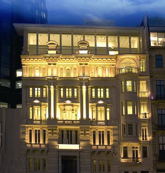 Pera Museum. Source: Wikimedia