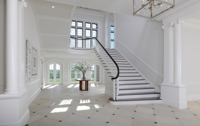 round-hill-manor-1.jpg