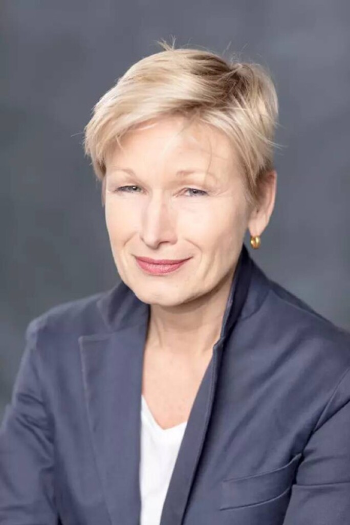 caroline2.jpg