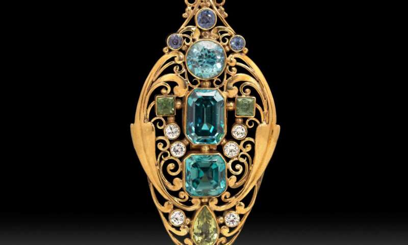 jewlery mfabost.jpg