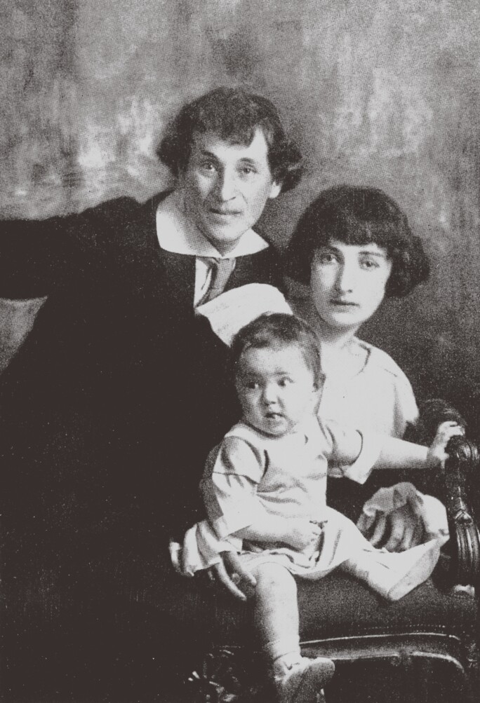 Marc Chagall with his first wife Bella and daughter Ida.