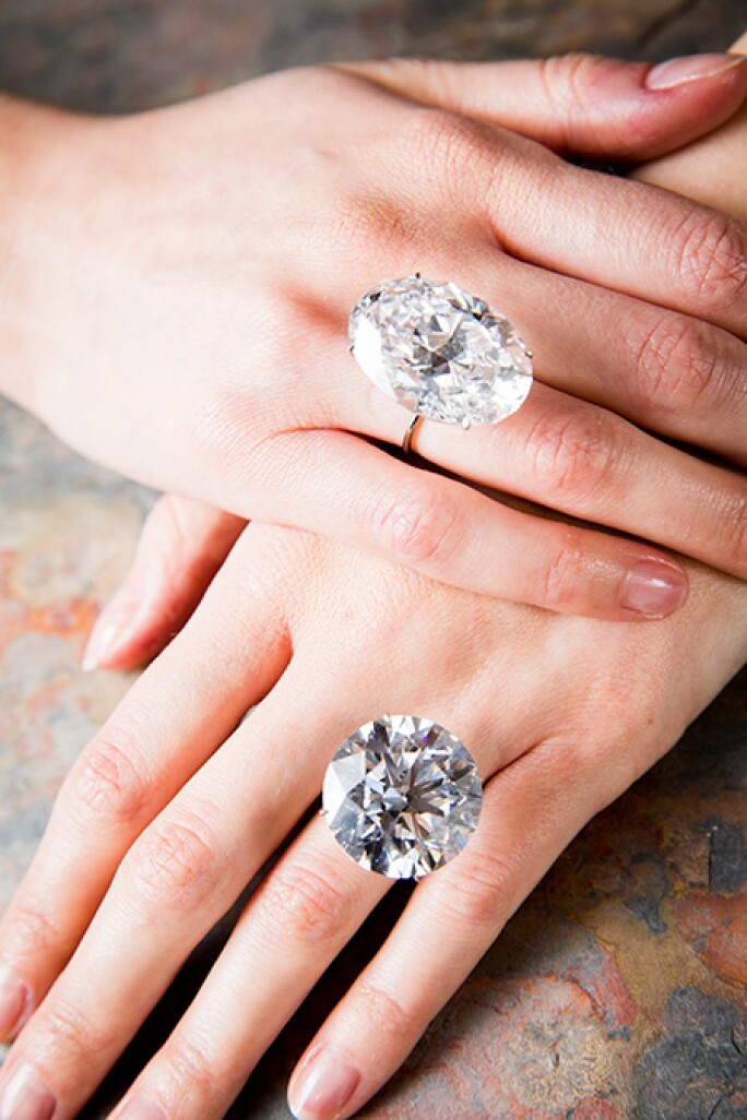 ge1802-whitediamonds-hands.jpg