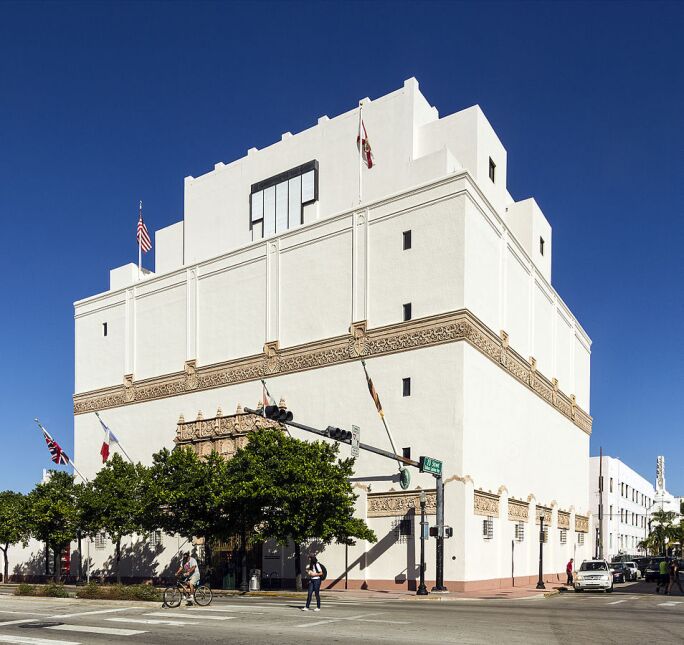 Wolfsonian Wiki.jpg
