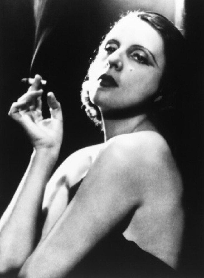 lempicka-photograph-cigarette.jpg
