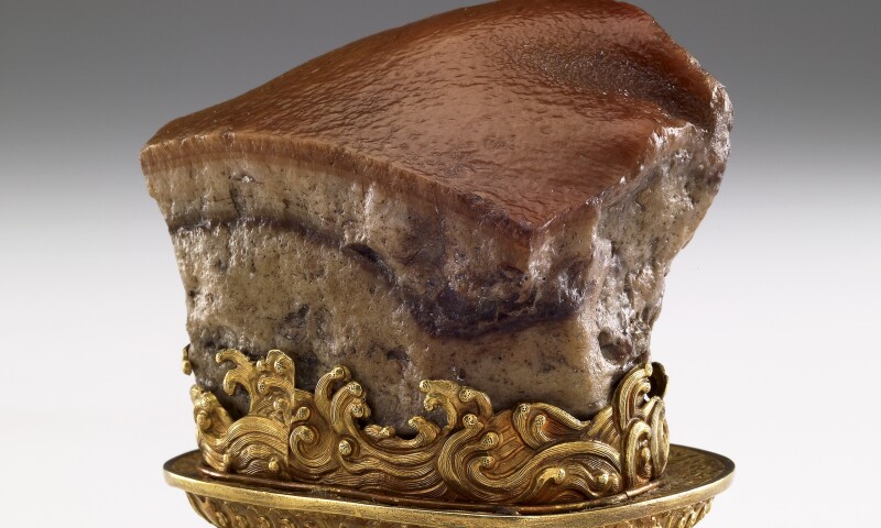 Meat-shaped stone